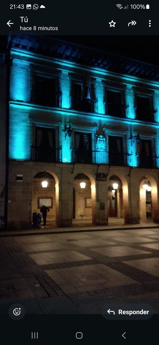 Gracias a todos los que habéis hecho posible que  tantos edificios se hayan iluminado para apoyar a la Long covid,6 años después eta bereziki nere udalari. <a href="/errenteriaudala/">Errenteriako Udala</a>