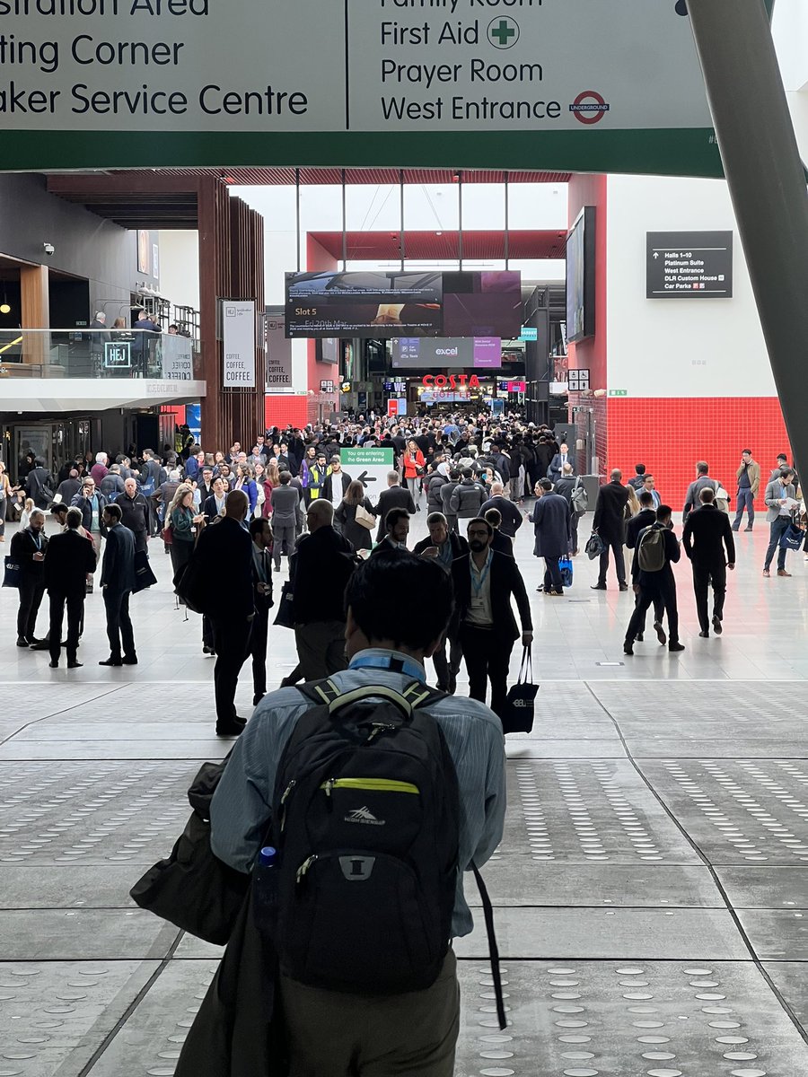 UrologoEdgar's tweet image. #EAU2026 in London was a huge success! 🇬🇧

Incredible days of innovation, knowledge sharing, and inspiring conversations with colleagues from across the world. Proud to be part of a community pushing the future of urology forward.

#Urology #MedicalInnovation #EAU #London