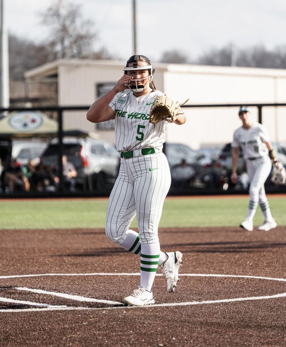 Kelly Green Report tweet media