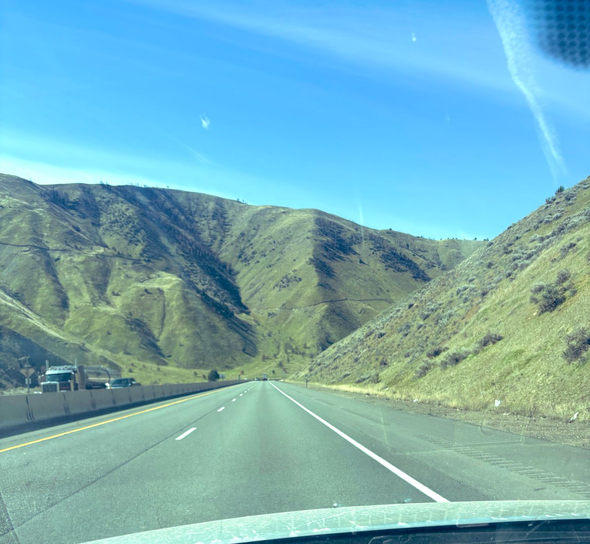 Nick Hinton tweet media