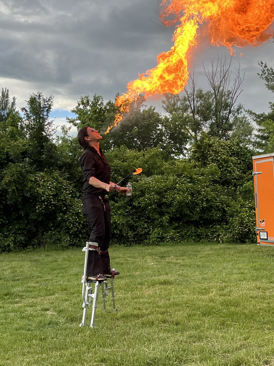 Mrsinent's tweet photo. Skill Review Wrap Up!

Mr. Sin is a multifaceted Performing Artist!
From Fire Breathing, Manipulation, Stilts and Juggling! 🤡 

Ready to bring your event to the next level
Don't stall any longer!

Book now for your Spring and Summer season https://t.co/rwgh125eBs