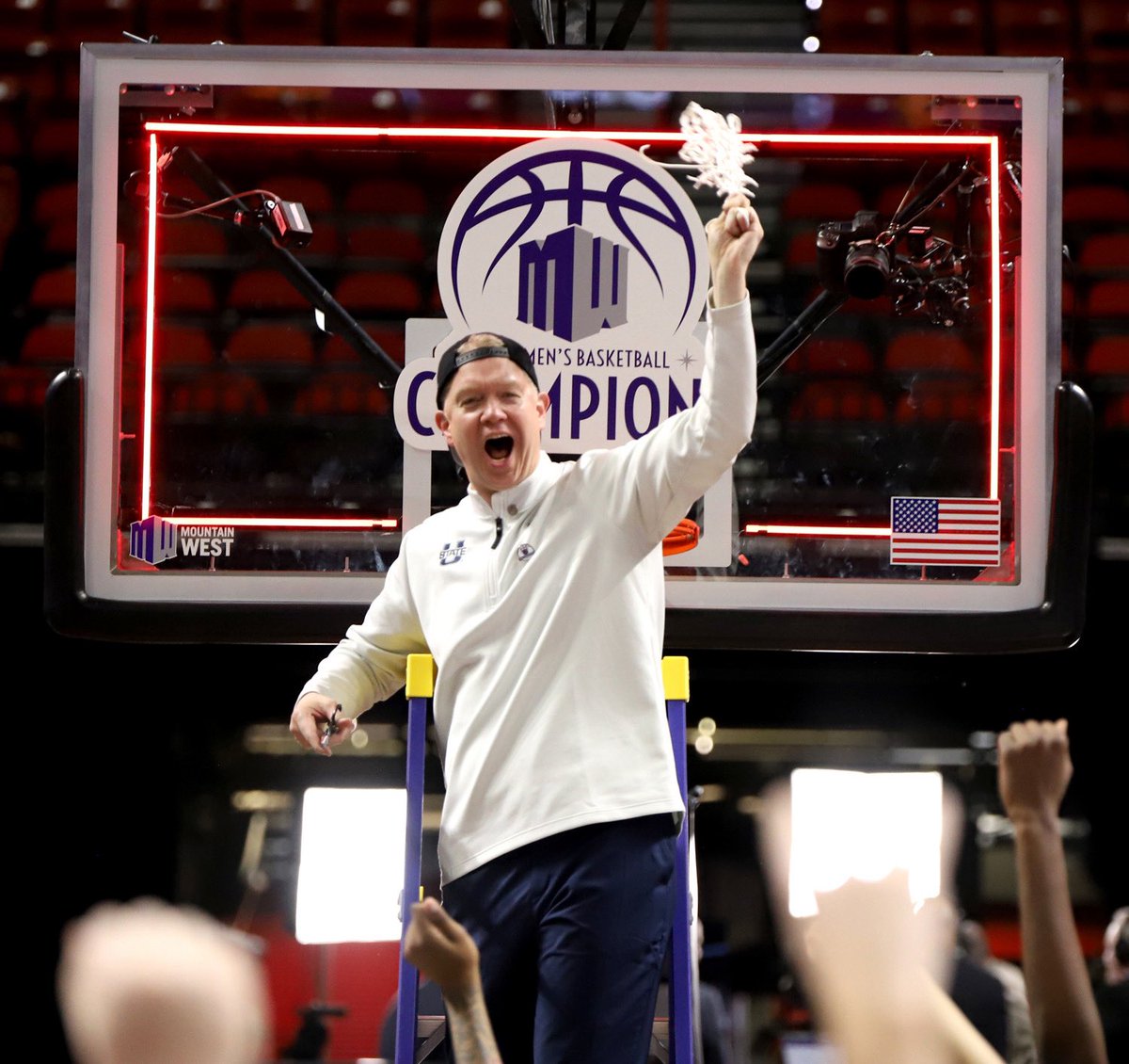 Mark D. Greenwood tweet media