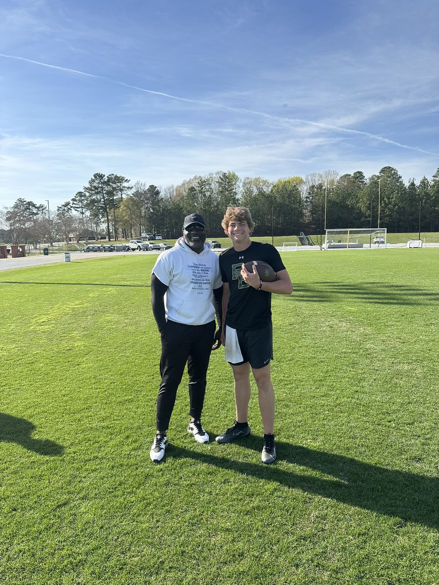 Davis Taylor tweet media