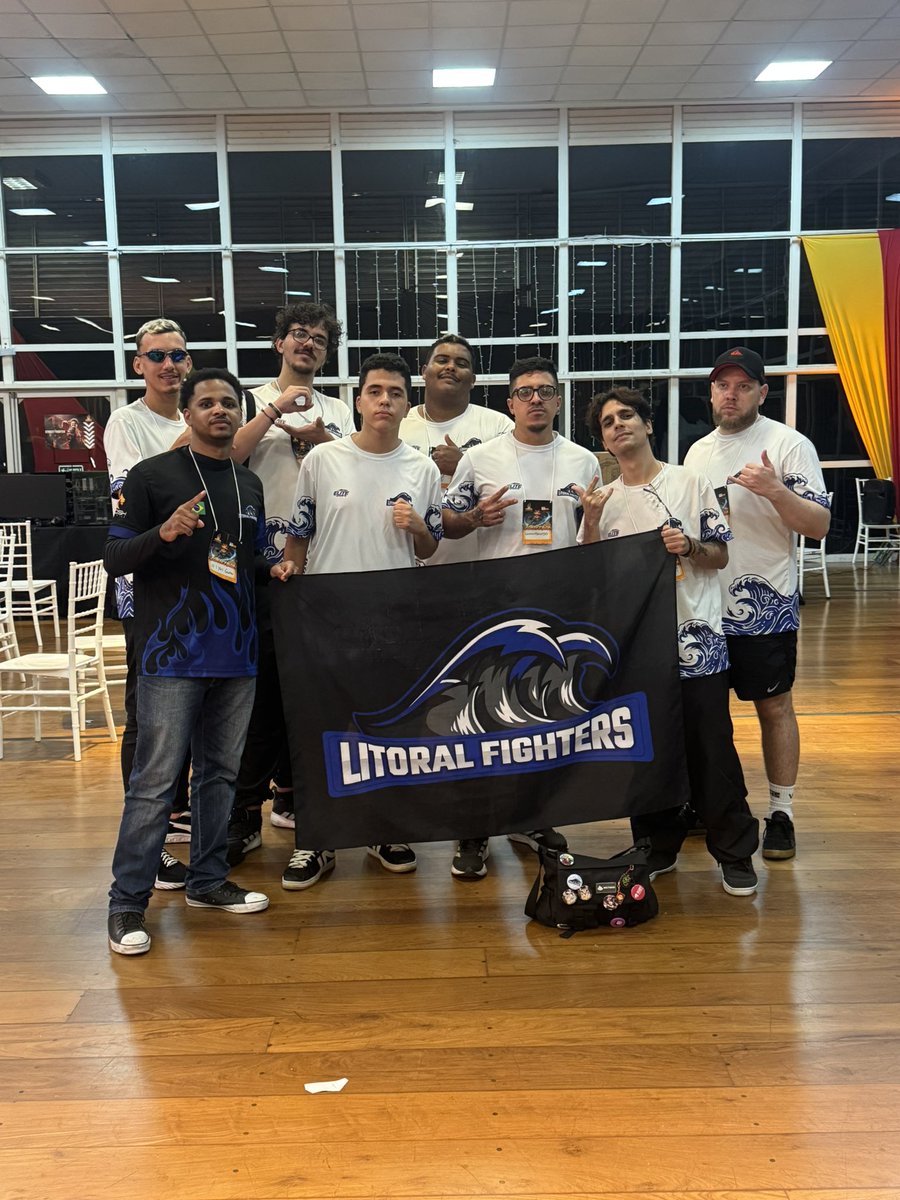 LFBelmont09's tweet photo. Bom é isso, finamente em casa, Muito feliz de ver meus meninos competindo, alguns pela Primeira vez e outros voltando a vestir a camisa com bastante orgulho de fazer parte dessa historia

Muito obrigado ao pessoal do @Fervo_Oficial  que nos recebeu muito bem! https://t.co/nxZug9oLec