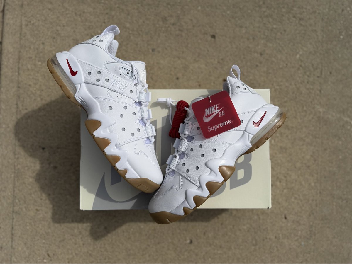 blvzingkicks's tweet photo. Supreme x Nike SB Air Max 2 CB 94’ 🛹🔥 https://t.co/1nPDenUDv3