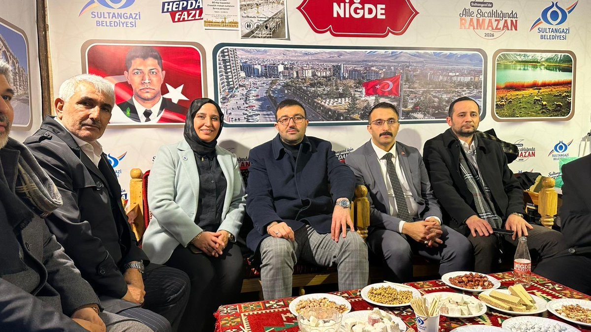DunemezFatih's tweet photo. Bu akşam, ışıklarıyla gecemizi aydınlatan Sultangazi etkinlik alanı çadırımızda; Hemşerilerimizle paylaşılan her selam ve samimi sohbet içimizi ısıttı. 😊

Rabbim birliğimizi, muhabbetimizi daim eylesin.

📍 Ramazan Etkinlik Çadırı https://t.co/7AL8lVnVNS