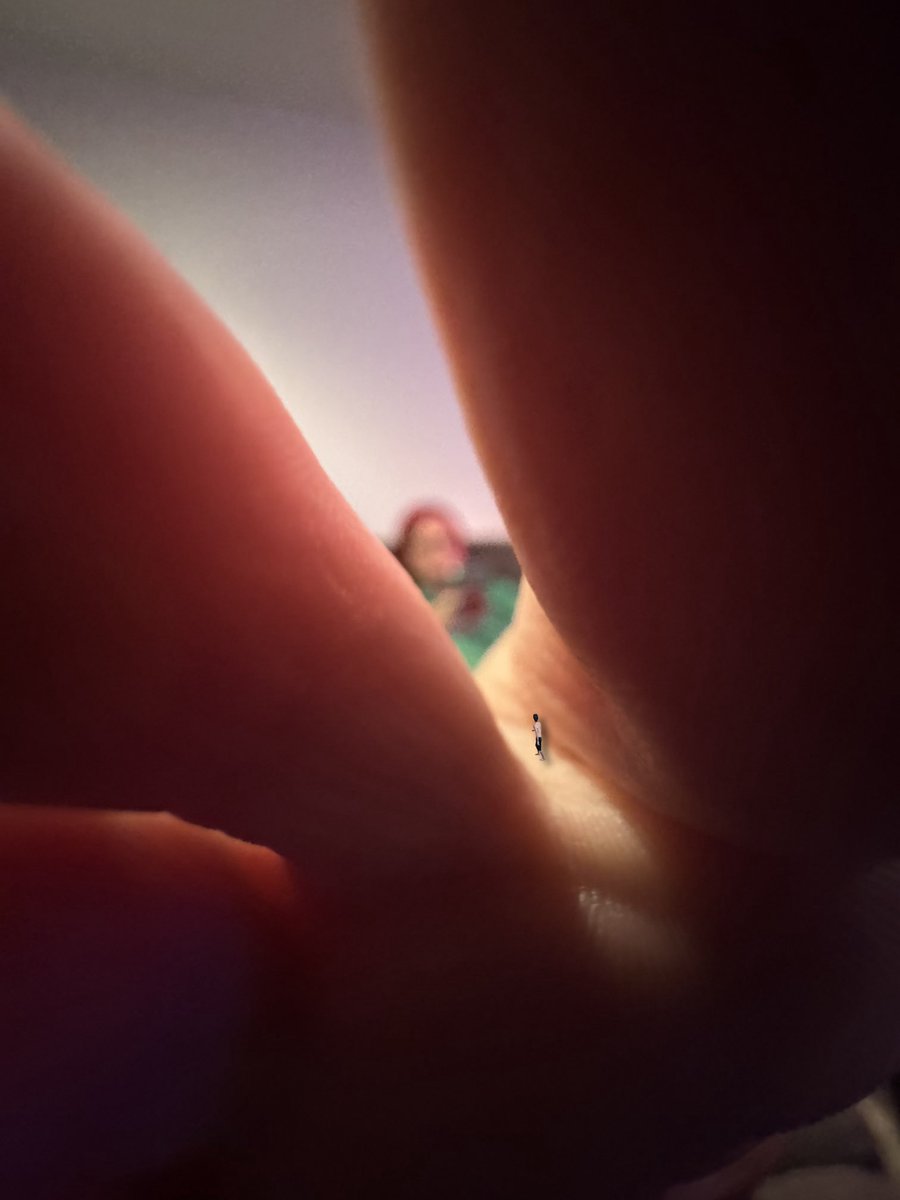 Tiny Slave Alex tweet media