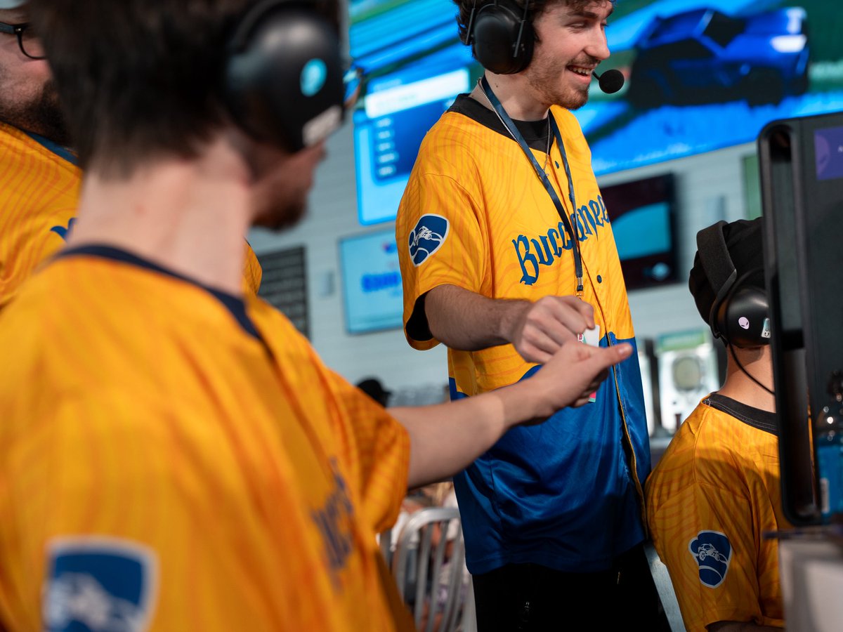 Boost on the Beach tweet media