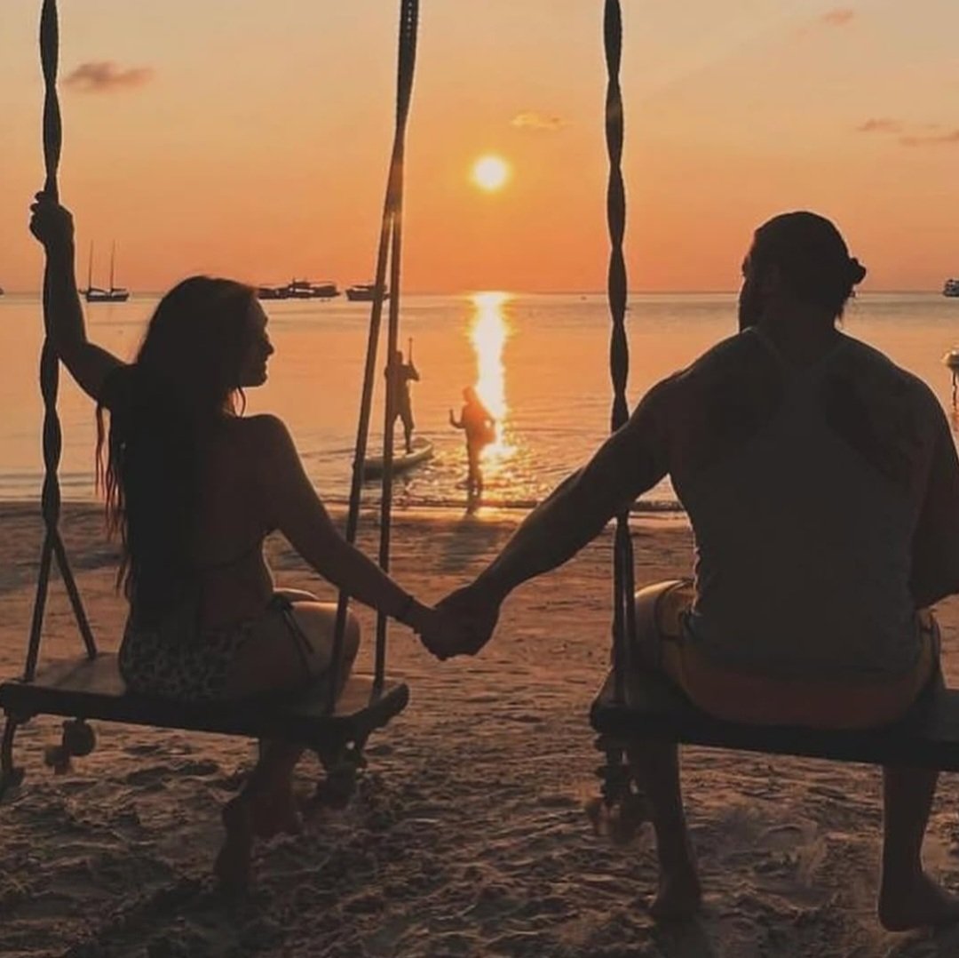 𝓐𝓹𝓱𝓻𝓸𝓭𝓲𝓽𝓮. (Parody Account) tweet media