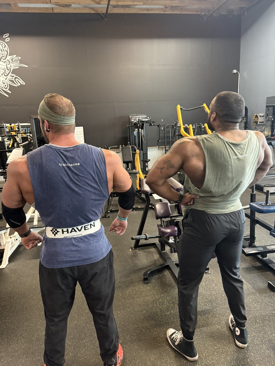 traintanksllc's tweet image. Doin it with my dawgs

#drop2 #tanktops #gymtanks