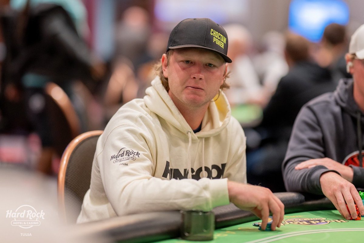 8131 Media tweet media