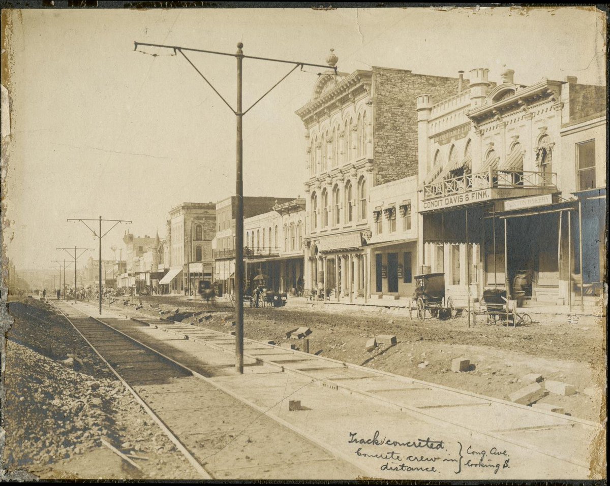 Traces of Texas tweet media