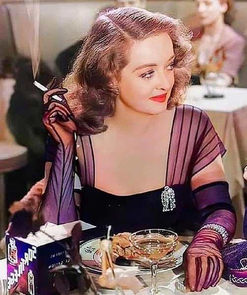 Ahead of the Curve tweet media