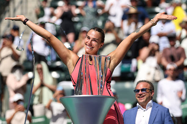 RajBhandari1001's tweet image. Most WTA 1000 titles:

23 | 🇺🇸 S. Williams
17 | 🇨🇭 Hingis 
15 | 🇩🇪 Graf
14 | 🇷🇺 Sharapova
11 | 🇺🇸 Davenport, 🇵🇱 Świątek 
10 | 🇧🇪 Henin, 🇧🇾 Azarenka, 🇧🇾 SABALENKA
