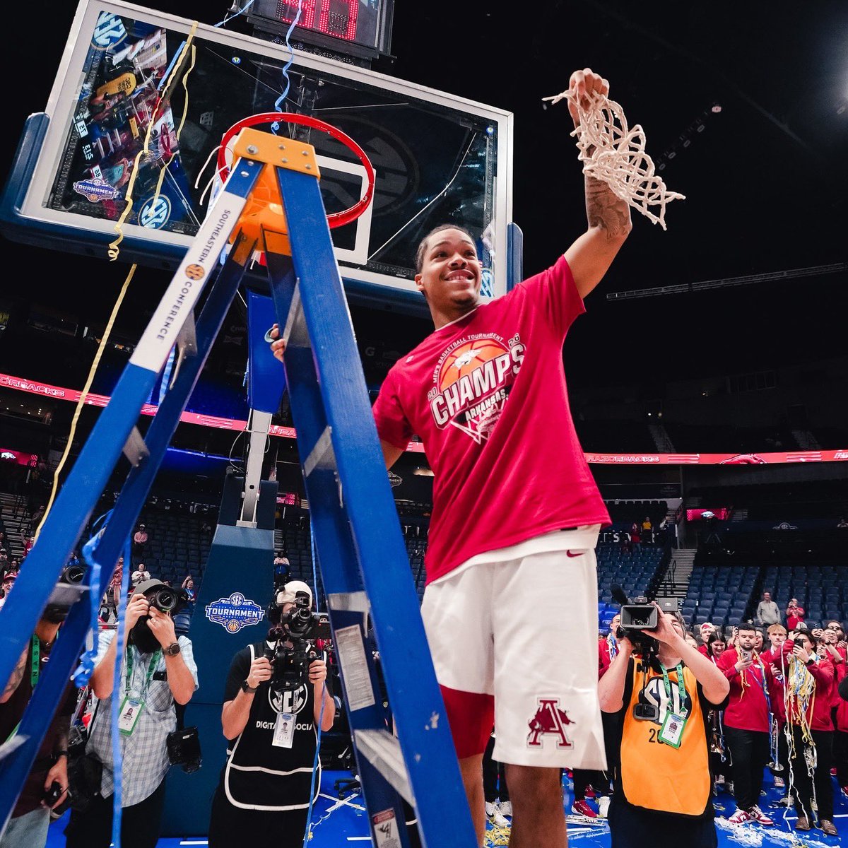 Hog Pics That Go Hard tweet media