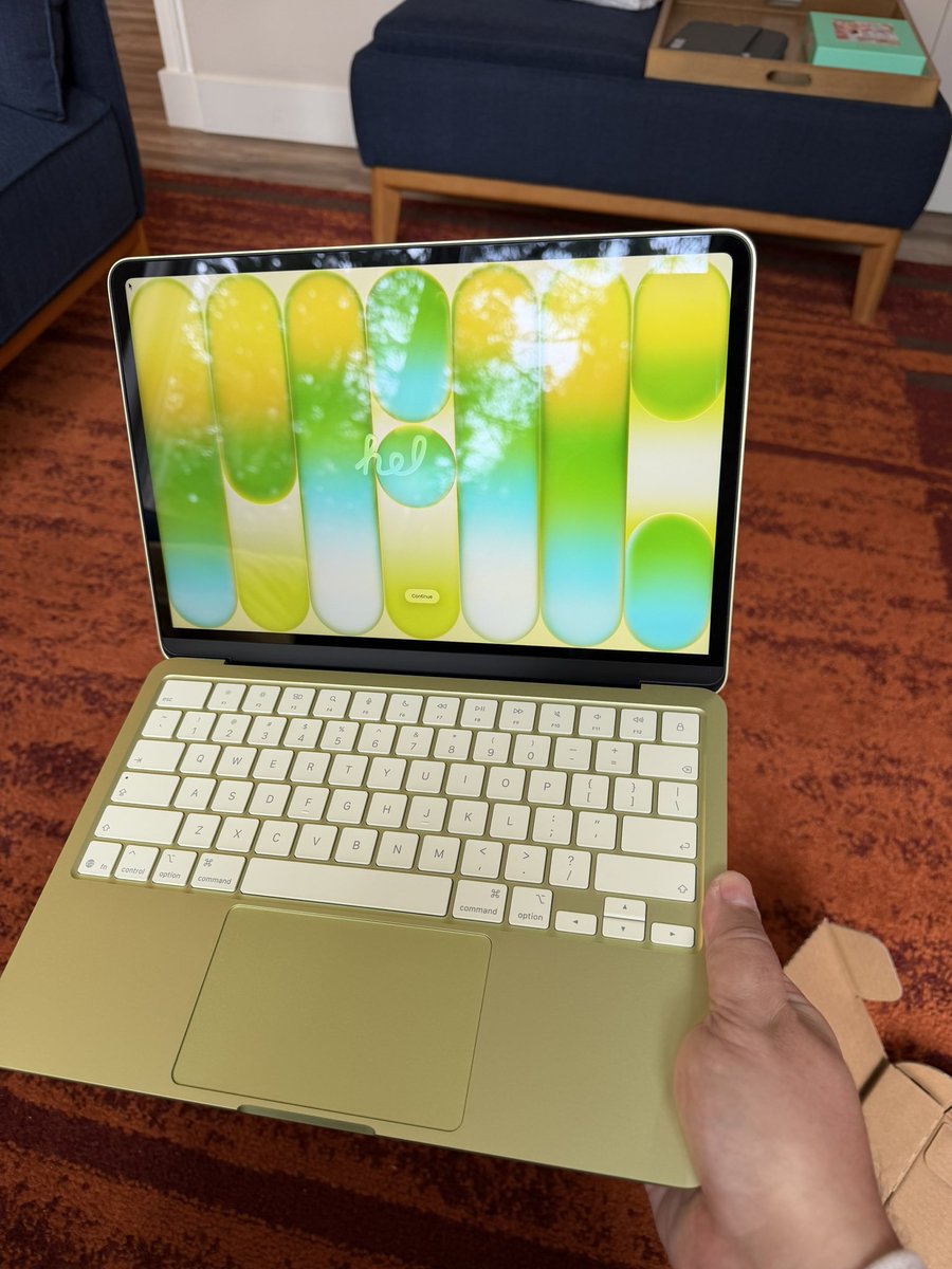 Alexandre tweet media