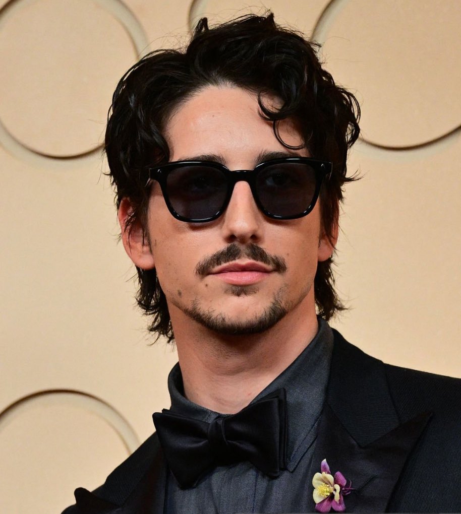 Milo Manheim Access tweet media