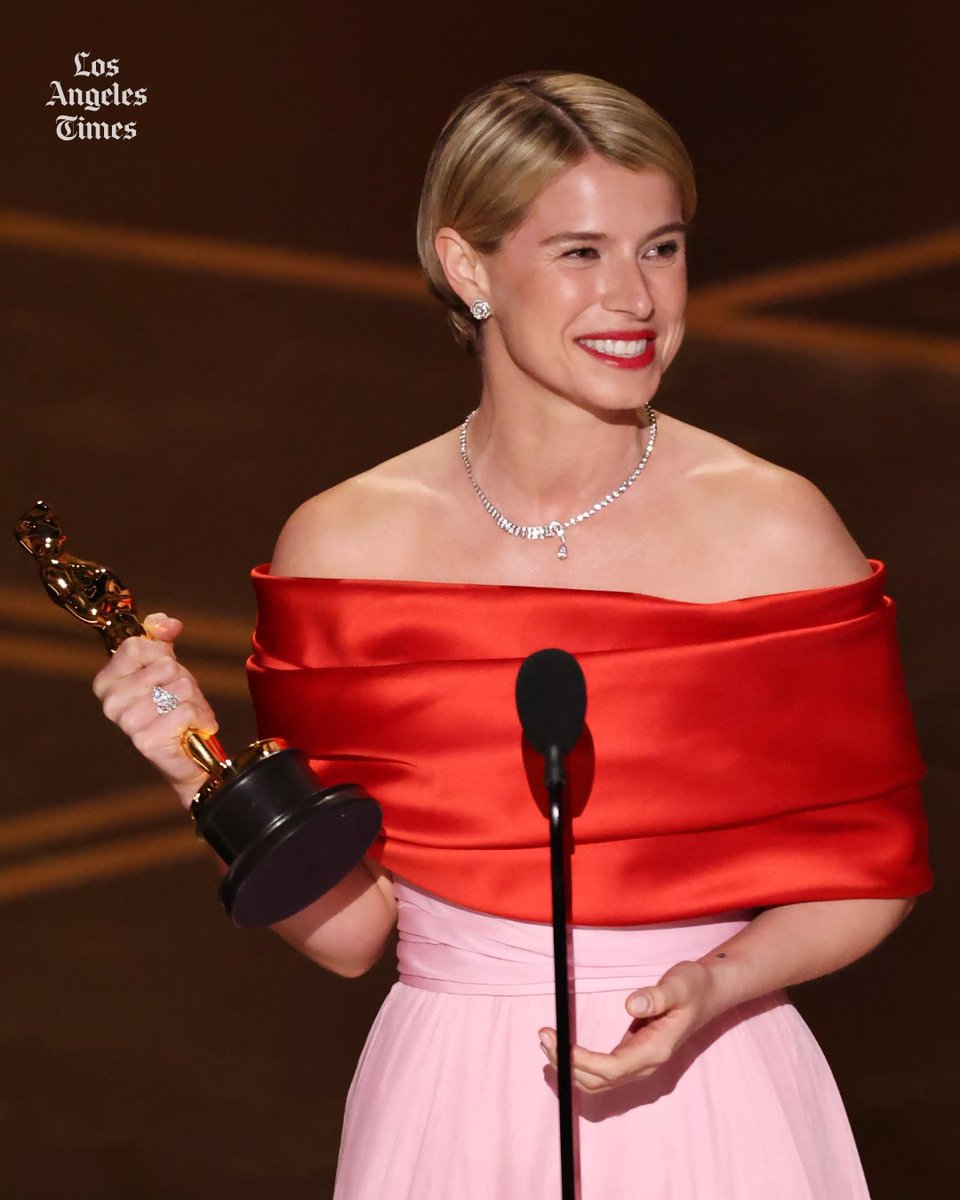 Los Angeles Times tweet media