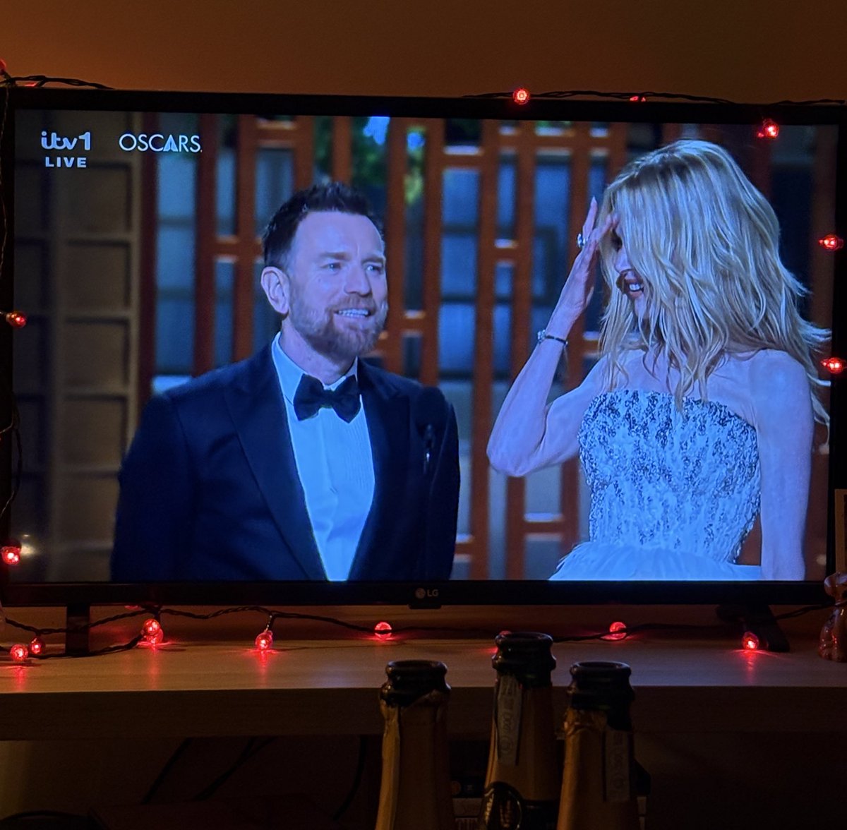 zoë 🎬 ʕ •ᴥ•ʔ tweet media