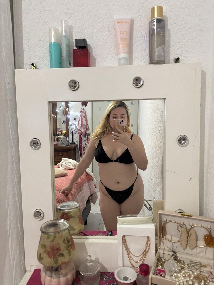 LolaBunnyta69's tweet photo. Te gustan así? 🧐🧐🧐🧐🧐 https://t.co/0NHqN7nHbS