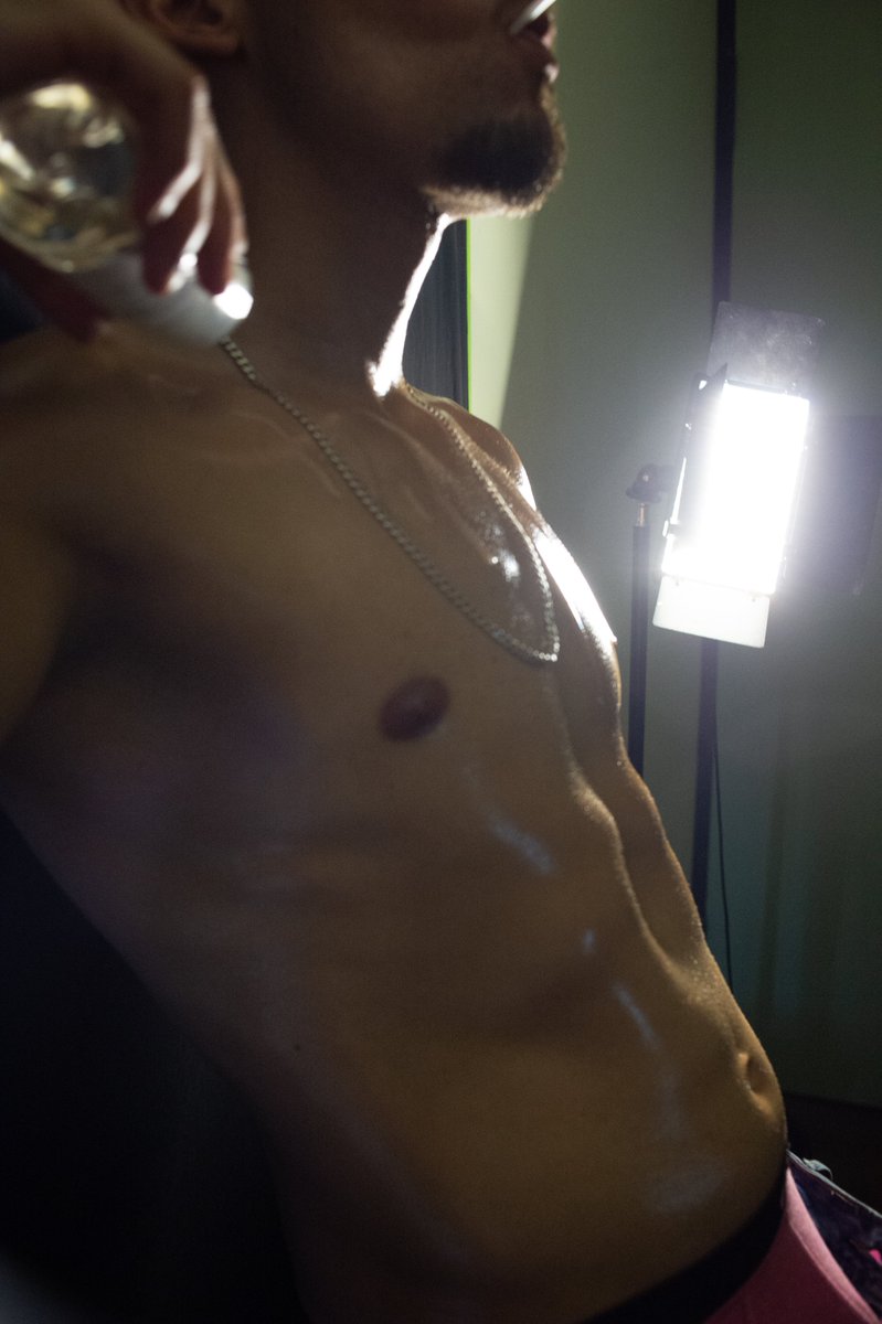 Ema_nuel__'s tweet photo. Ema Glaze Pop🍬
GlazeEma🍮🔥GlazeEma
#Cam4Candy  #Cam4 #Cam4Candy #Cam4 https://t.co/vUl3kuXSPq