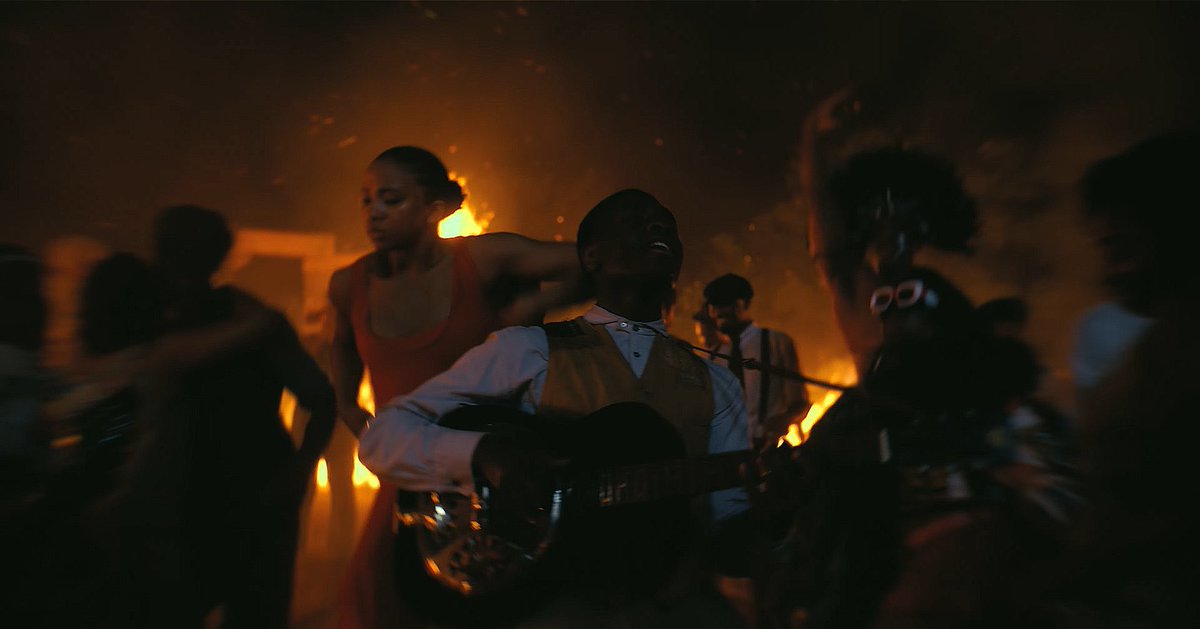 manic pixie dani girl tweet media