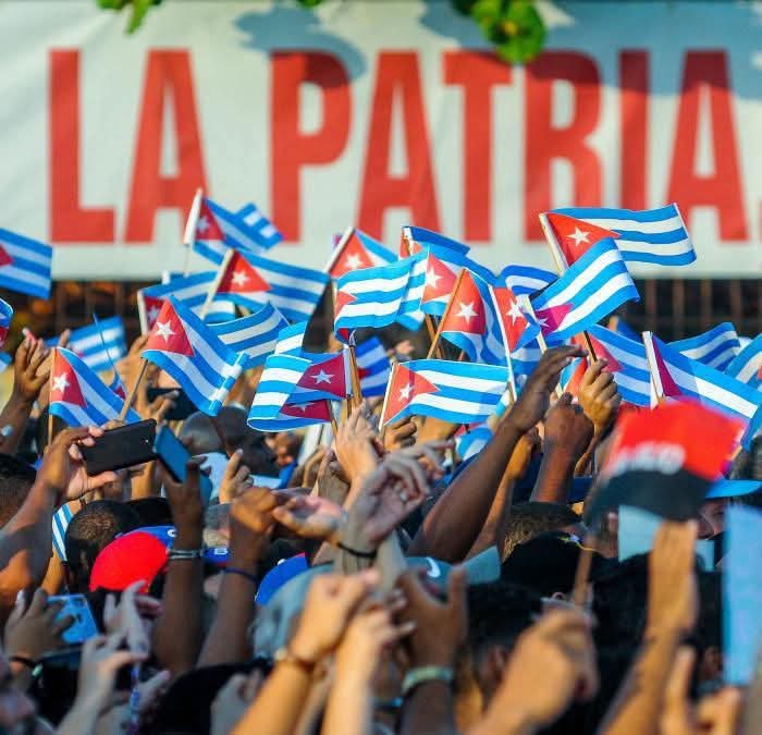 YunielLabacena's tweet photo. En palabras de #Raúl... "Las victorias del presente son hijas legítimas del espíritu inclaudicable de la Protesta de Baraguá. Ese espíritu irredento y patriótico es la principal garantía de que siempre seguiremos gritando en esta tierra inconquistable: ¡Viva Cuba libre!". https://t.co/tS7X6u0W1Q