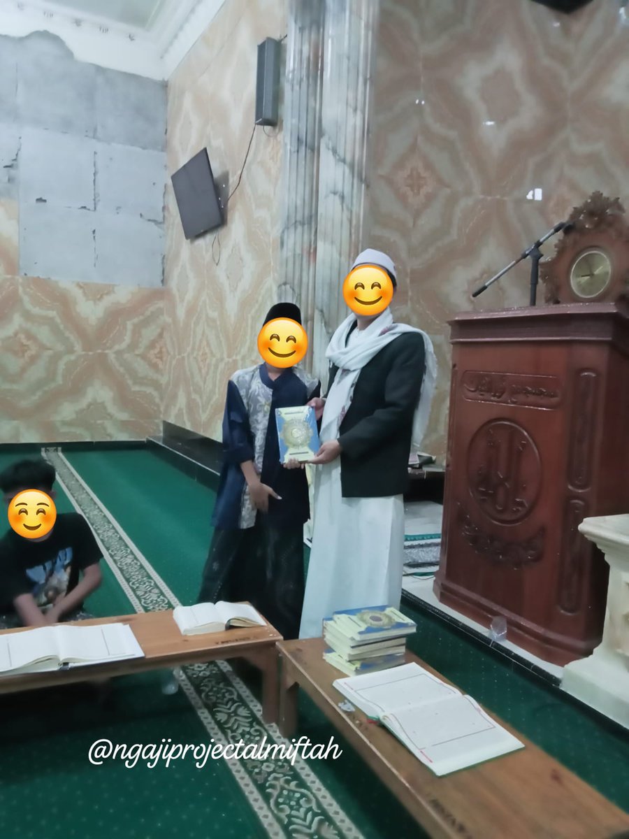 ngajiproject's tweet photo. Assalamu'alaikum wr wb 
Alhamdulillah Donasi Mushaf Al-Qur'an 20 buah sudah disalurkan, Jazakumullah Khoiron Katsiran bagi yg sudah berdonasi, semoga Allah membalas kebaikannya &amp;  juga semoga bisa menjadi amal jariyah bagi yg sudah berdonasi, Aamiin Allahumma Aamiin 🤲🏻 Qobul 🤲🏻🥰 https://t.co/kFHI0Imntw