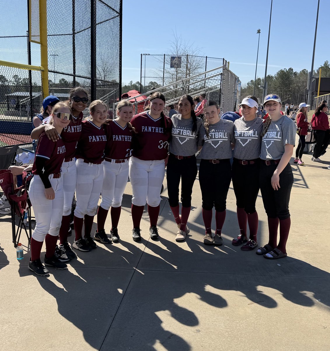 MadisonScott30's tweet photo. Tough day in Hoover!  We have some things to work on but saw some good things too!  I got a Home run over left center! GBR! ❤️🥎❤️

@ALBombersGold 
@SBRRetweets
@EliteRecruits_
@CoastRecruitsSB
@TopPreps
@uncommittedUTR
@SoftballDown
@ExtraInningSB
@LineDSoftball
@Prepsoftball https://t.co/TNcFBtOWDB
