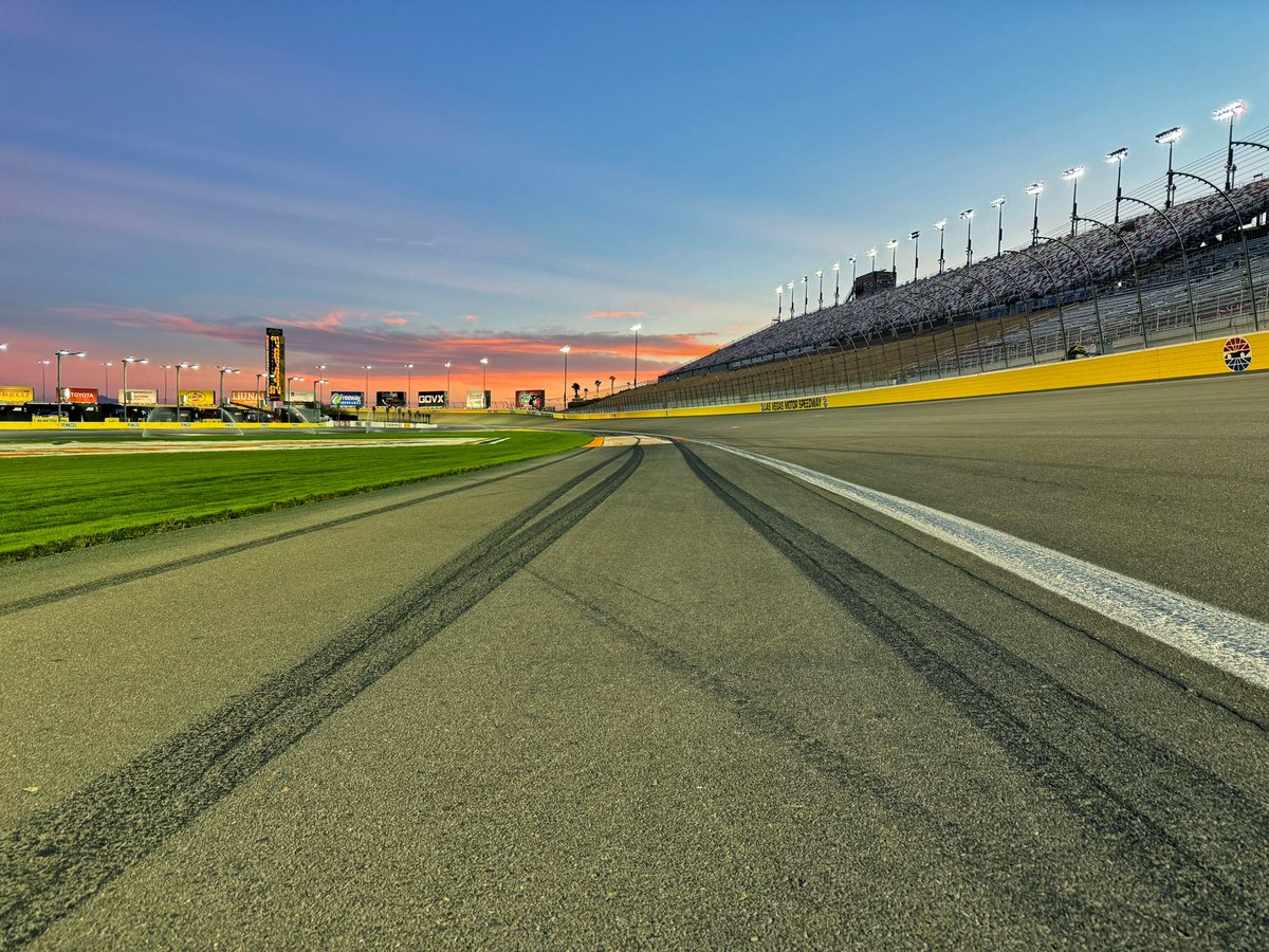 Jeff Gluck tweet media