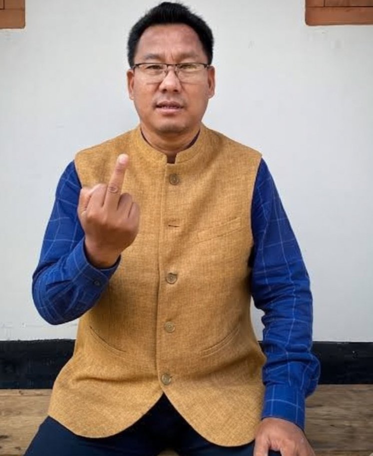 Hingchaba tweet media