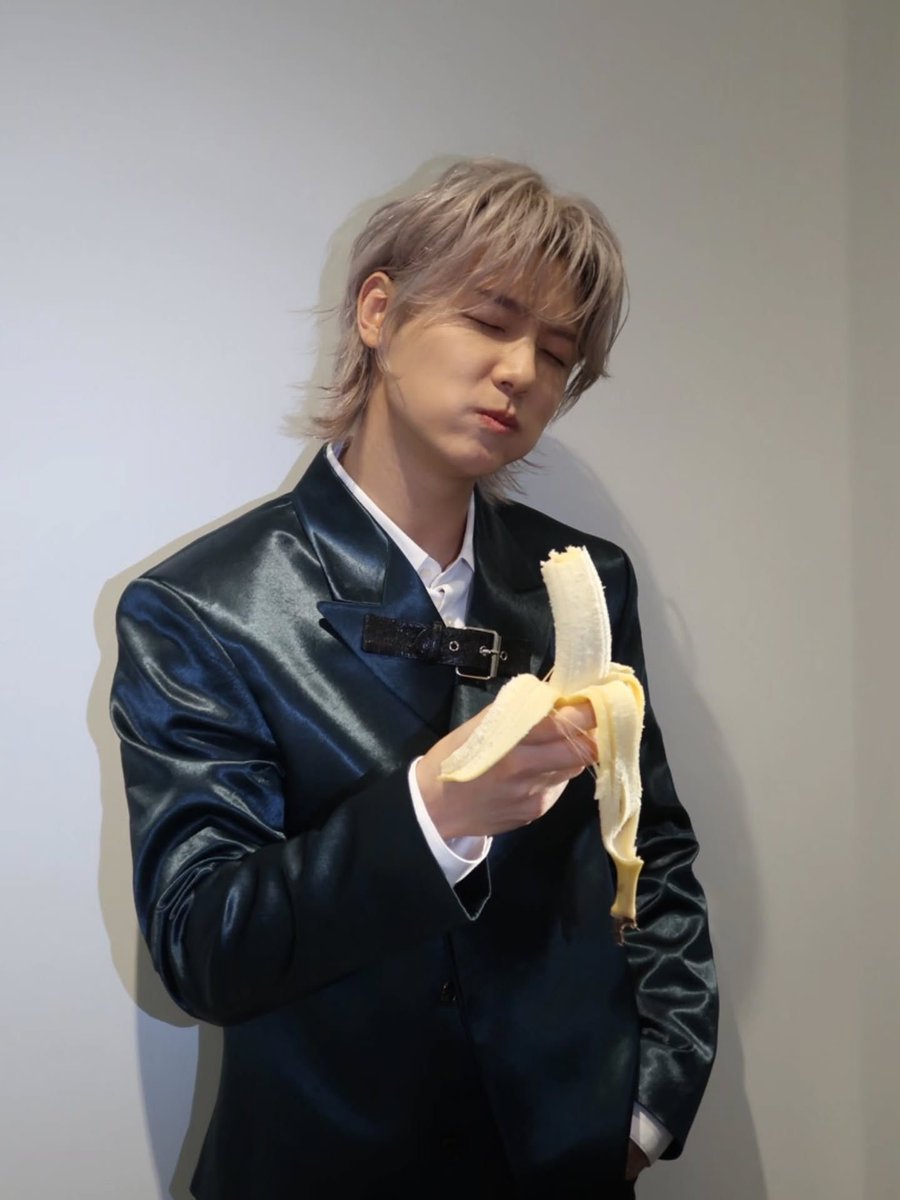 FNC誰がいちばんバナナを美味しそうに食べるか選手権を是非やってください。
