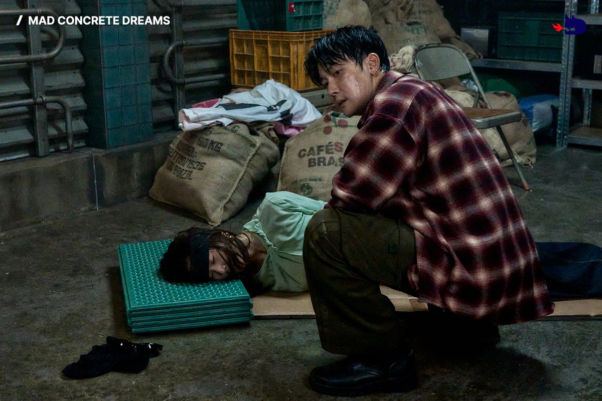 studiodragonKR's tweet image. How will the landlord’s fake kidnapping end?
Watch #MadConcreteDreams every weekend on #Viki✨