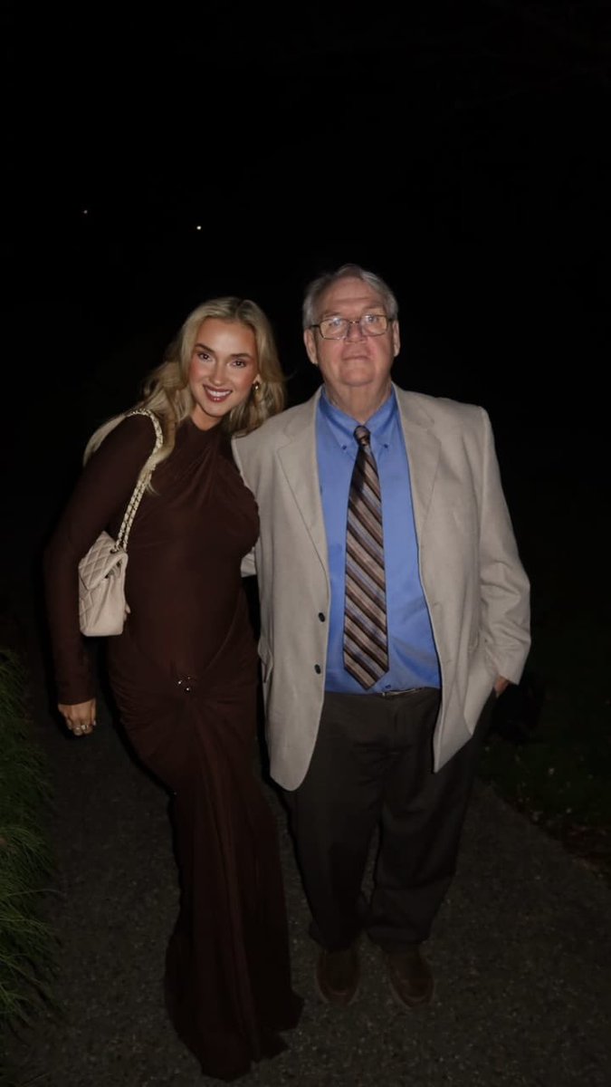 Sara Michelle Winter tweet media