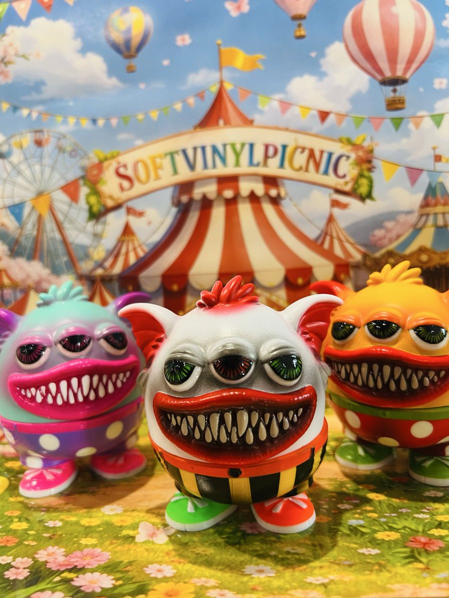 LUNATICDREADjp's tweet photo. 【ソフピ報告第1弾】
まずは一番楽しみにしていたPEEK A BOO TOYさん。

まさかの制限なし！？

台湾限定だと思っていた𝚁𝚎𝚍 𝚂𝚙𝚘𝚛𝚎もいる😍
最高のサプライズ☺️

そりゃ全員お迎えしちゃうよね笑
初のシールもGET😁

決起集会以来イモミさんとまたお話しできて嬉しかったです☺️
#ソフピ
#GIGIGU https://t.co/q2KU0zv47I
