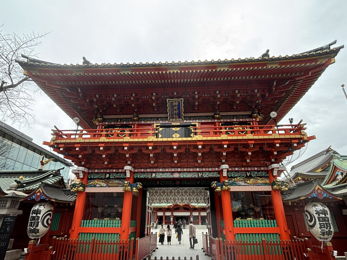 stargate0313's tweet photo. まっくんBirth Liveの大成功と皆様の健康を祈願する為、神田明神を参拝。
自分、一回り下の🐎年なので勝ち馬の如く1年駆け抜けたいと思います👍
 #奥井雅美 https://t.co/4xLJHkSTE2