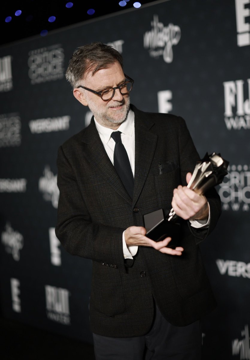 Critics Choice Awards tweet media