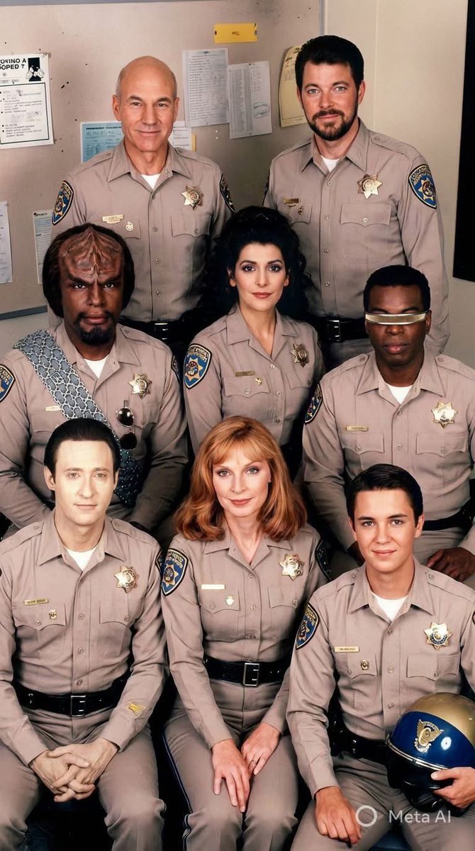 AdamStiebing's tweet photo. Starfleet 911, in the vein of Reno 911! I’d SO watch this!! https://t.co/BqW7YmJw0x