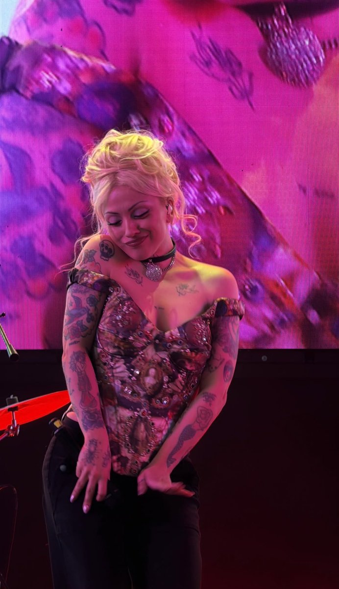 Stefanny🌻 tweet media