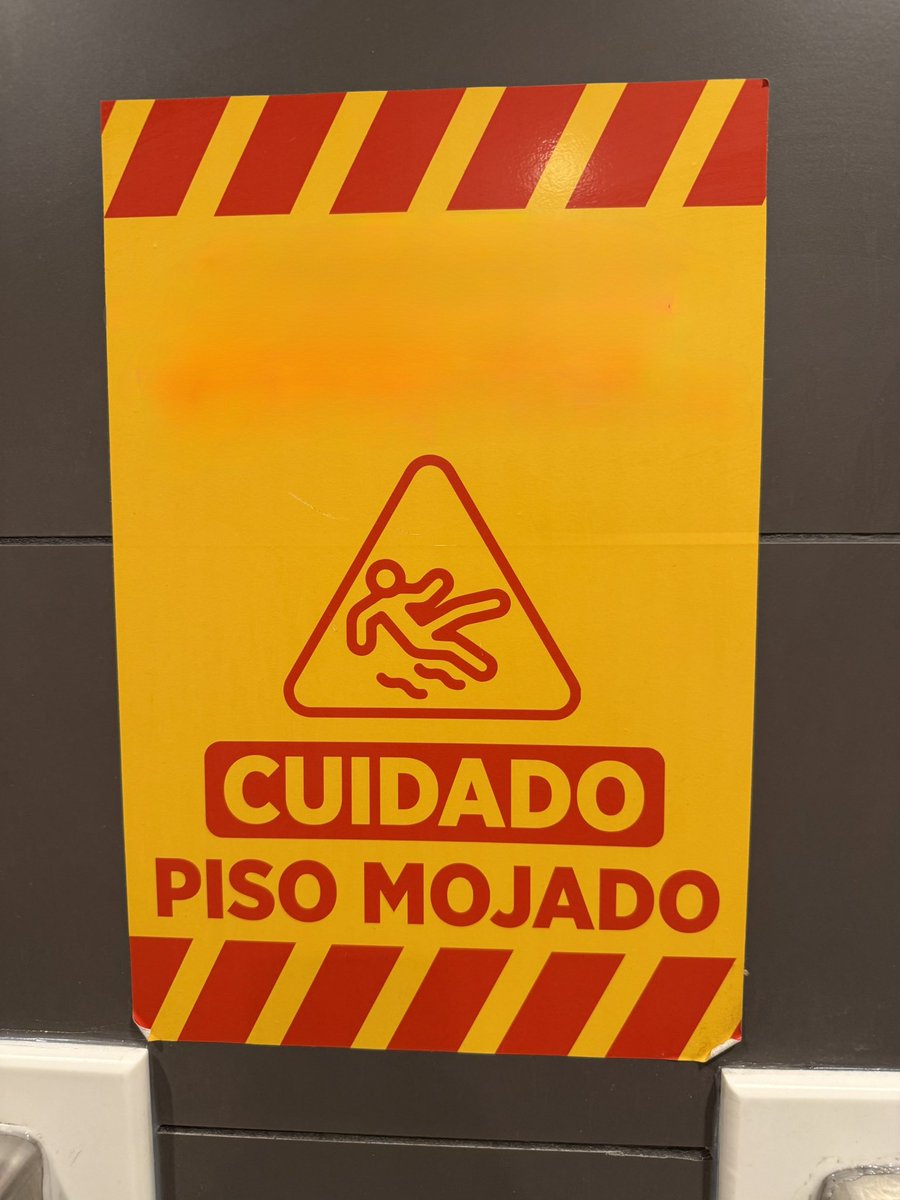 It’s Spanish for John Mayer is in town.