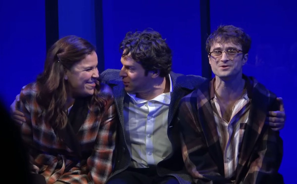 wolfestar03's tweet photo. if i had a nickel for everytime johnathon groff starred in a musical where the very last scene was him in the middle, with a girl canonically in love with him on one side, and a guy fanonically in love with him on the other; I'd have two nickels. https://t.co/J6VDoHhaGj