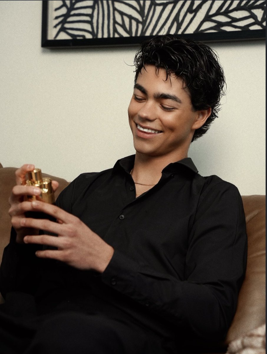 rlMalachibarton's tweet photo. Feel confident, bold, and fearless with @azzaro_parfums Forever Wanted Absolu
#AzzaroParfumsPartner #AzzaroWANTED https://t.co/P5FraLBb4k