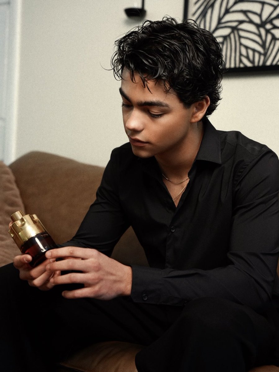 Feel confident, bold, and fearless with @azzaro_parfums Forever Wanted Absolu
#AzzaroParfumsPartner #AzzaroWANTED
