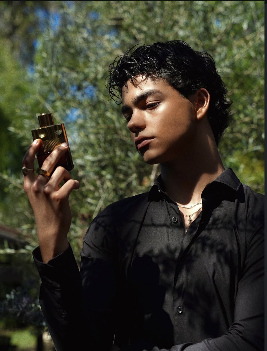 rlMalachibarton's tweet photo. Feel confident, bold, and fearless with @azzaro_parfums Forever Wanted Absolu
#AzzaroParfumsPartner #AzzaroWANTED https://t.co/P5FraLBb4k