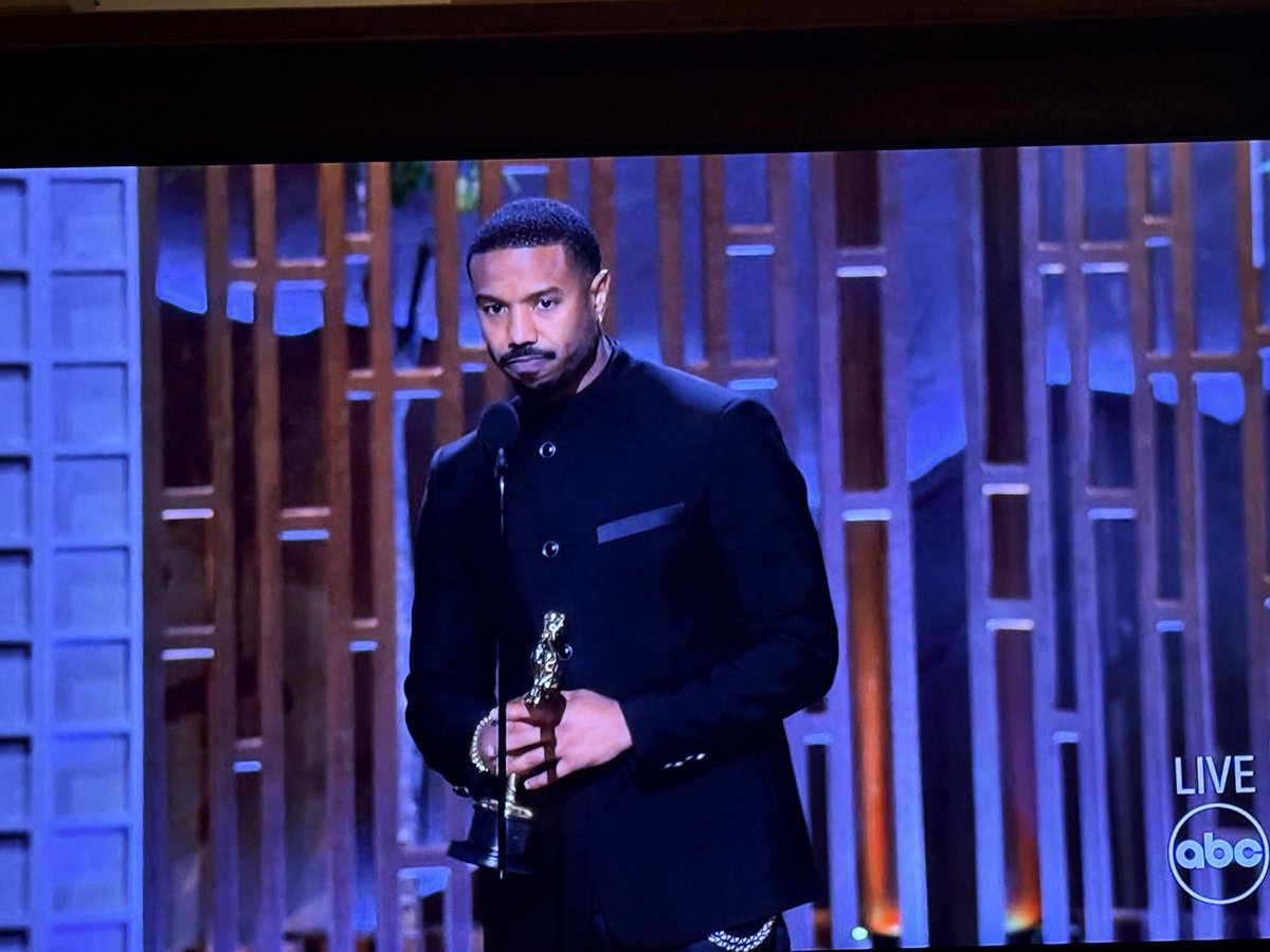 Deborah Roberts tweet media