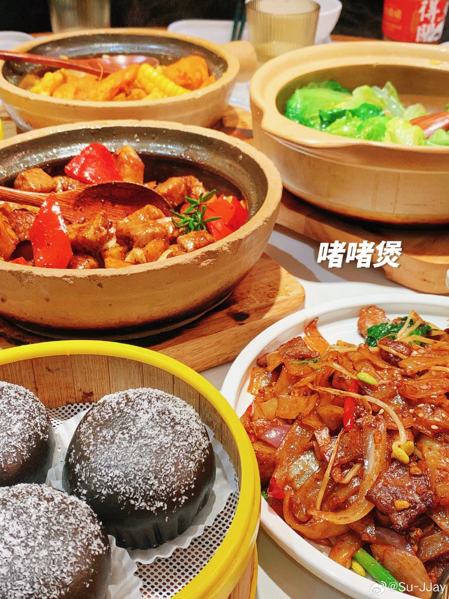 Paul Conroy tweet media