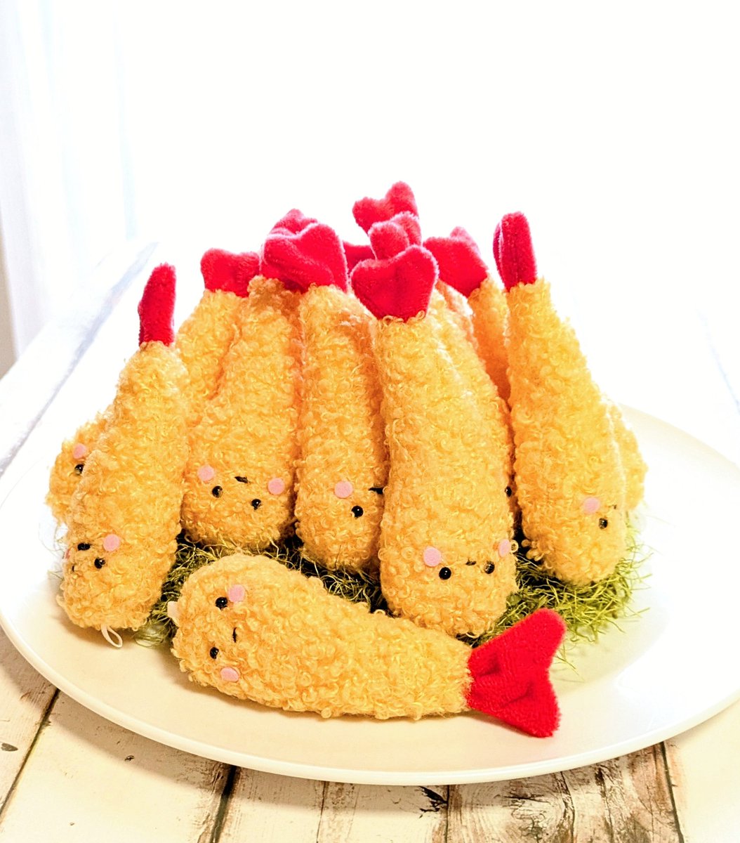 エビフライ🍤いい感じに揚がりました！

エビフライ🍤ぬいのキーホルダーもてづバに持っていきます😊

(最後の晩餐に食べたいくらいにはエビフライが好きです💕)

 #てづバ  #ぬいぐるみ  #エビフライ  #キーホルダー
