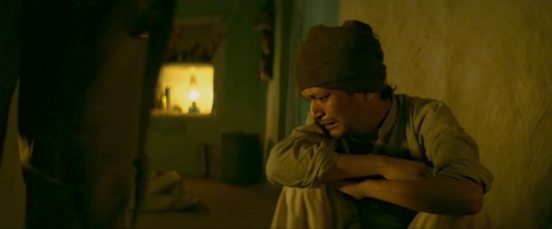 films_and_life's tweet image. Sonchiriya/The Golden Bird (Abhishek Chaubey, 2019)

When a group of dacoits gets split after their leader is killed, they decide to run away. On the way, they meet Indumati and Khushi, who are being chased by the former's family to be killed.

transfer.it/t/OHp22h1RXRBI