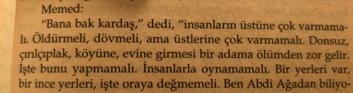 RewsanYldz's tweet photo. İşte bunu yapmamalı. İnsanlarla oynamamalı. Bir yerleri var ,bir ince yerleri, işte oraya değmemeli.

İnce Memed
Sayfa 159 https://t.co/QfSdUwB9VS