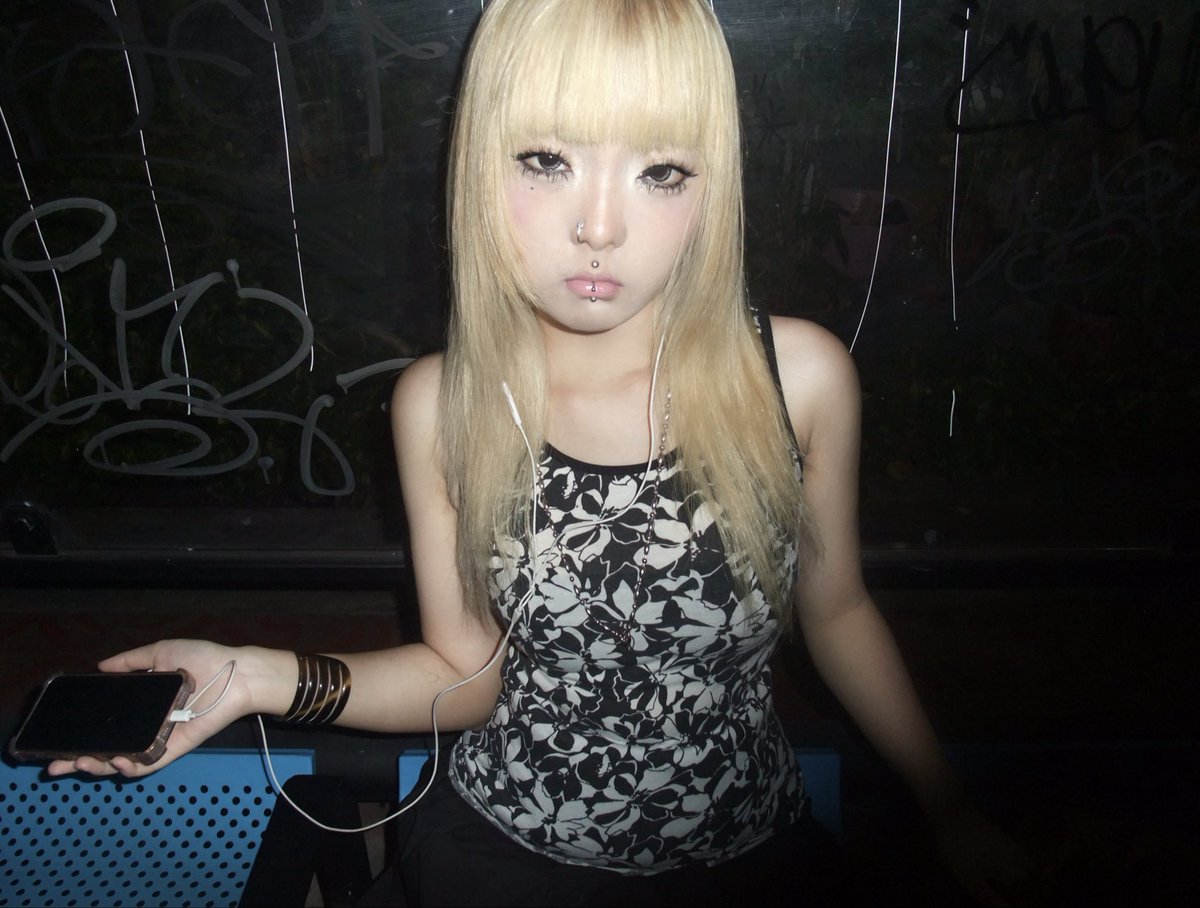 lostincold's tweet photo. (*ФωФ) https://t.co/Nq9GfjjMrx
